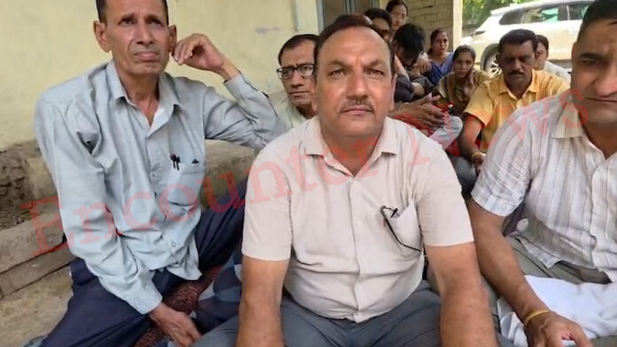 2 दिन की हड़ताल पर गए पटवारी व कानूगो, देखें वीडियो
