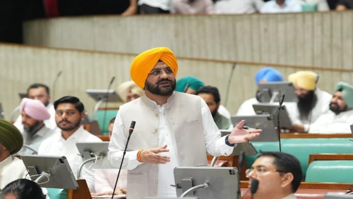 R.D.S.S के तहत बिजली वितरण प्रणाली के आधुनिकीकरण के लिए 5,000 करोड़ रुपये खर्च किए जा रहे हैं: Tarunpreet Singh Sondh