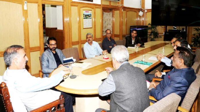 CM Sukhu ने चिकित्सा विद्यालयों में Research को बढ़ाने और डायग्नोस्टिक सेवाओं को मजबूत करने के दिए निर्देश