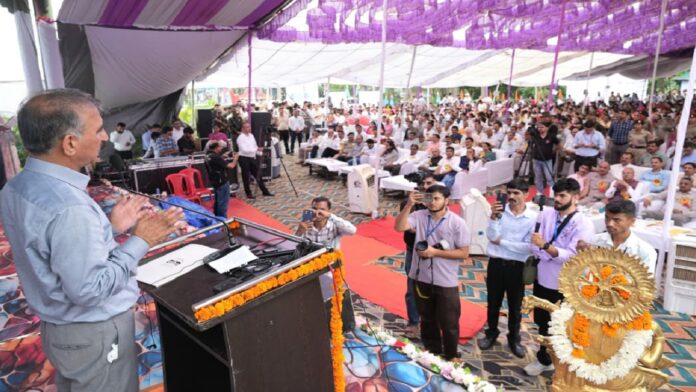 मुख्यमंत्री ने हमीरपुर में Science College, Allied और एम्स स्तर के आयुर्वेदिक संस्थान की घोषणा की