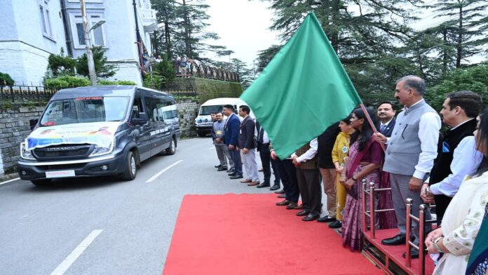 मुख्यमंत्री ने ‘मोबाइल रिसोर्स सेंटर-थेरेपी ऑन व्हील्स’ को हरी झंडी दिखाकर किया रवाना