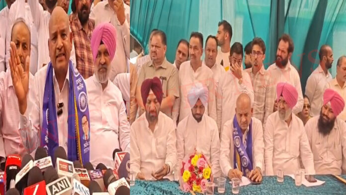 Jalandhar News: सासंद कर्मवीर बौद्ध के सामने उठा सासंद चन्नी का मुद्दा, महंगााई और नशे को लेकर भाजपा पर साधे निशाने, देखें वीडियो