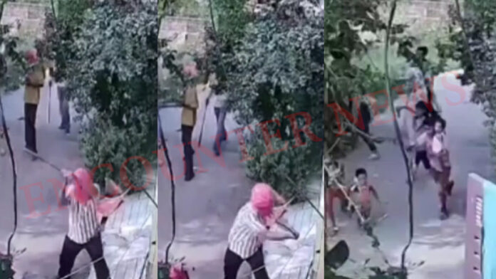 Punjab News: 2 पक्षों में हुई झड़प में जमकर चले तेजधार हथियार, लोगों में दहशत का माहौल, देखें वीडियो