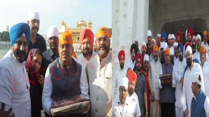 Punjab News: पीएम मोदी के जन्मदिन पर तरुण चुघ ने सचखंड श्री दरबार साहिब में नवाया शीश, देखें वीडियो