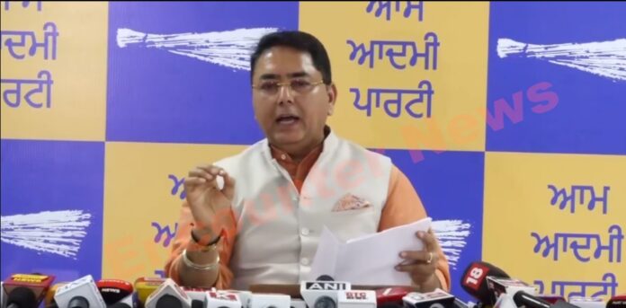 Punjab News: ED को लेकर BJP पर बरसे अमन अरोड़ा, कहा- तोते की तरह काम कर रही एजेंसियां, देखें Live ​​