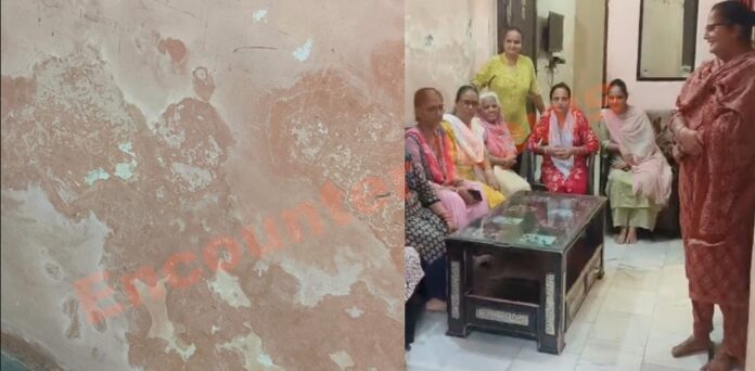 ect Jalandhar News: दीवार में भगवान कृष्ण के दर्शनों को लेकर लोगों का लगा तांता, देखें वीडियो Jalandhar News: दीवार में भगवान कृष्ण के दर्शनों को लेकर लोगों का लगा तांता, देखें वीडियो