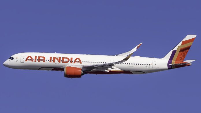 जयपुर एयरपोर्ट पर Air India फ्लाइट की Emergency Landing, बाल-बाल बचे यात्री