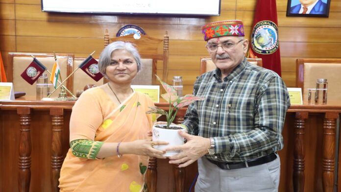 युवाओं के नेतृत्व से होगा स्वस्थ एवं संवेदनशील समाज का निर्माणः राज्यपाल