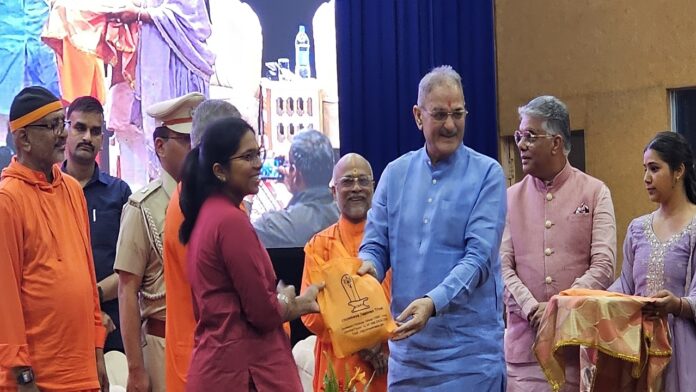 भारत की महान समृद्ध परंपरा हमारी पहचान का आधार : Governor