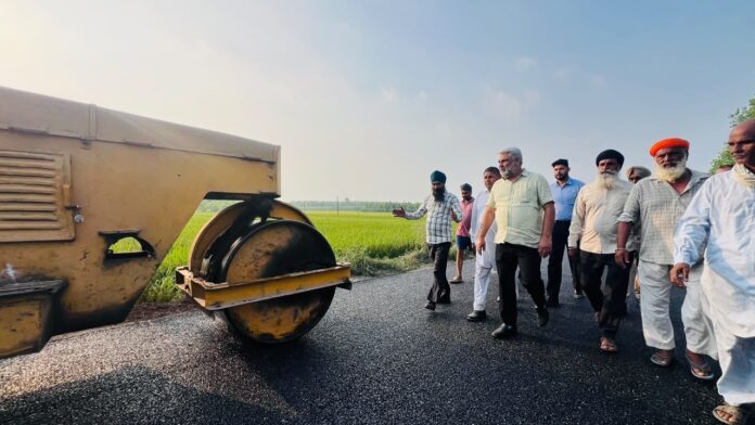 कैबिनेट मंत्री ने सीमावर्ती क्षेत्र में चल रहे विकास कार्यों का जायजा लेने के लिए किया विशेष दौरा