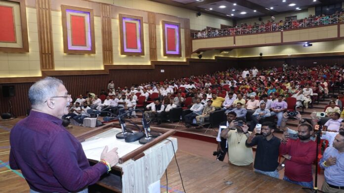 एक से श्रेष्ठ’ पहल 650 केंद्रों तक पहुंची, शिक्षा के जरिए जीवन में आए कई बदलाव: Governor