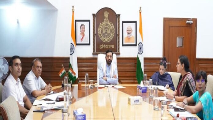 हर जरूरतमंद महिला और बच्चे तक योजनाओं का लाभ पहुंचाना सरकार की प्राथमिकता