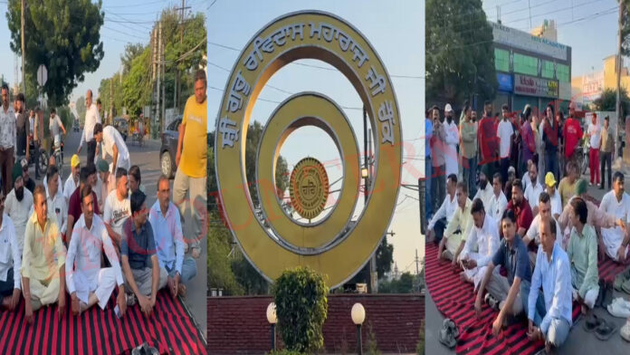 Jalandhar News: सतगुरु कबीर जी पर आपत्तिजनक टिप्पणी के विरोध में लोगों ने जताया रोष, देखें वीडियो