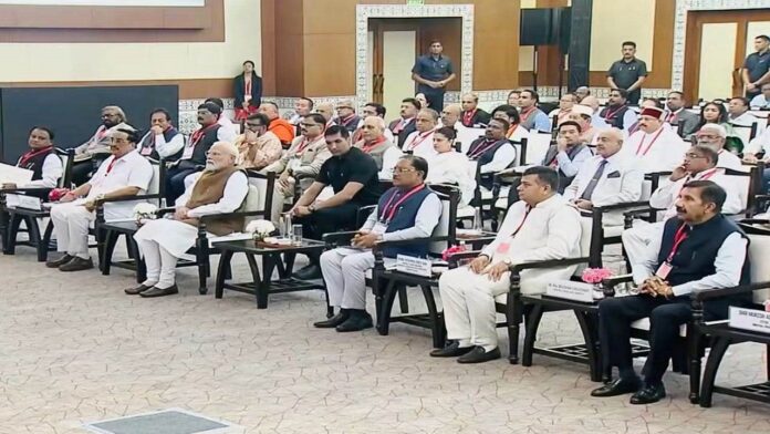उप-मुख्यमंत्री ने राष्ट्रीय जल शक्ति शिखर सम्मेलन के समापन सत्र में भाग लिया
