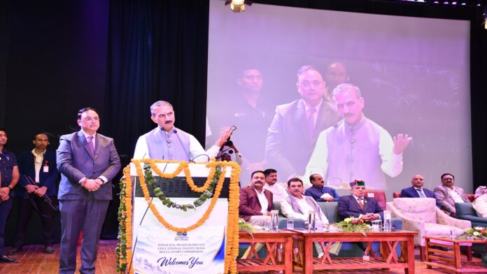 मुख्यमंत्री ने सोलन में आयोजित शैक्षणिक सम्मेलन की अध्यक्षता की