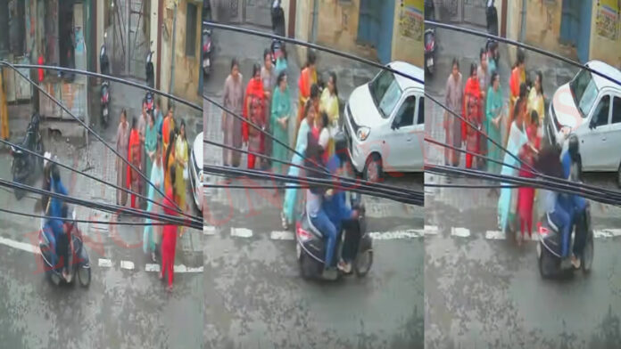 Jalandhar News: नहीं रूक रही स्नेचिंग की वारदातें, एक सप्ताह में दूसरी घटना, देखें वीडियो