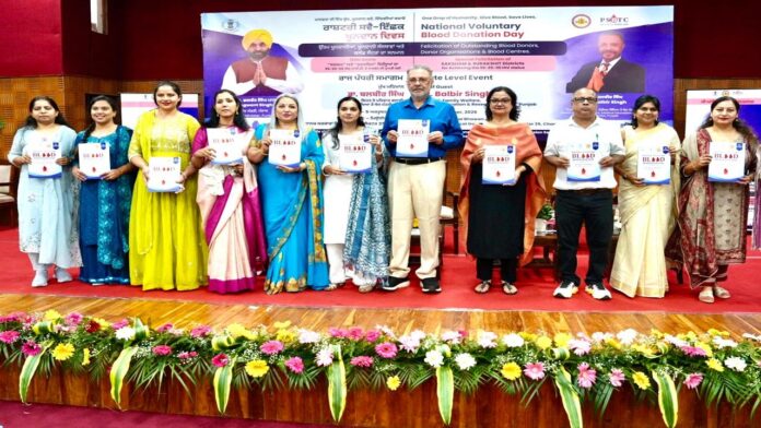 कॉलेज विद्यार्थियों को वर्ष में एक बार रक्तदान करने का संकल्प लेना चाहिए : डॉ. बलबीर सिंह
