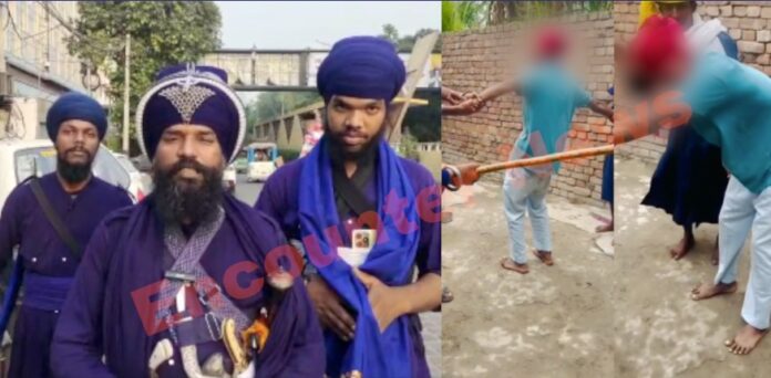 Punjab News: निहंगों ने नौजवान की जमकर पिटाई, 7 सैकेंड में जड़े 4 थप्पड़, देखें वीडियो