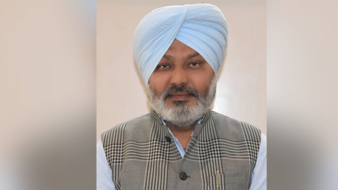 दिवाली से पहले ग्रुप-डी कर्मचारियों को मिलेगा 10,000 रुपये का ब्याज मुक्त त्योहार
