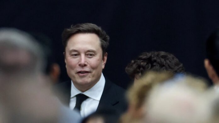Elon Musk ने तोड़ा रिकॉर्ड, दुनिया के सबसे अमीर शख्स की लिस्ट में हुए शामिल