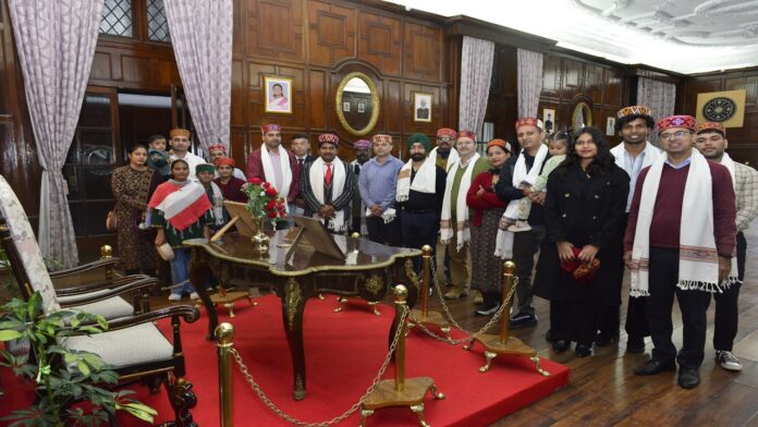 लोक भवन में विभिन्न राज्यों एवं केंद्र शासित प्रदेशों के स्थापना दिवस समारोह का आयोजन