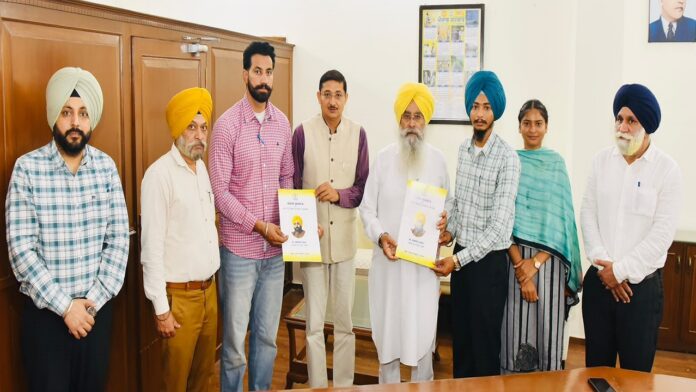 गुरमीत सिंह खुड्डियां ने नवनियुक्त कर्मचारियों को सौंपे नियुक्ति पत्र