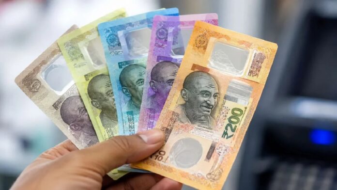 भारत में जल्द आएंगे प्लास्टिक के नोट, RBI के प्रोजेक्ट को दो कंपनियों का मिला साथ