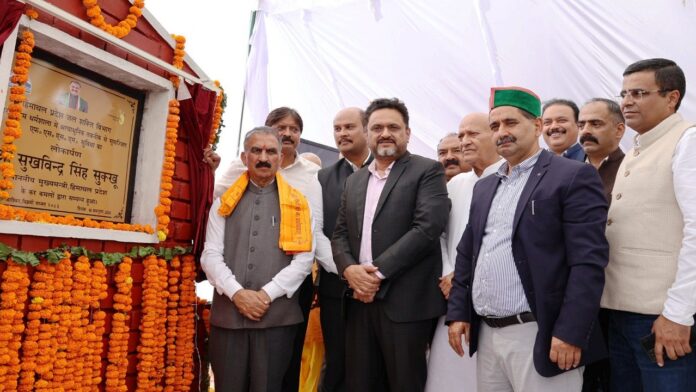 मुख्यमंत्री ने धर्मशाला में इंडोर आइस स्केटिंग रिंक एवं रोलर स्केटिंग रिंक की आधारशिला रखी